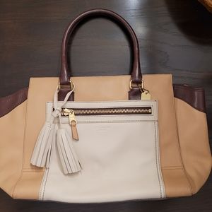 Coach handbag Beige